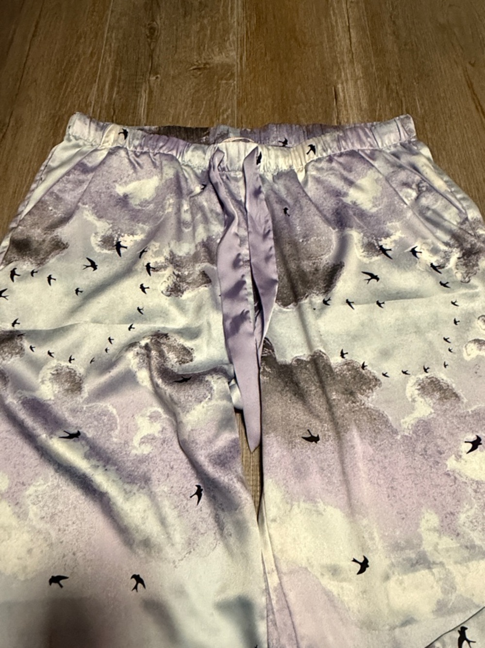 Victoria's Secret Lavender Gray Printed Lounge Pants - Picture 3 of 6